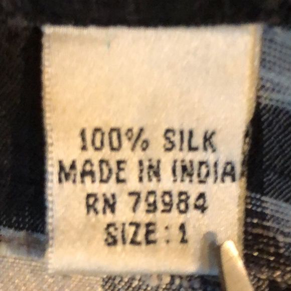 Chico's Design button down shirt abstract black&white check/plaid/100%silk/8or10 - Picture 13 of 14